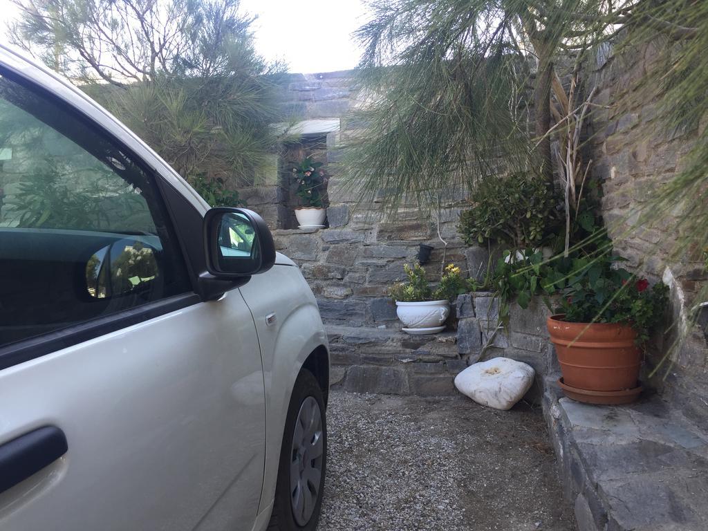 Anna'S Studio Piso Livadi Exterior photo